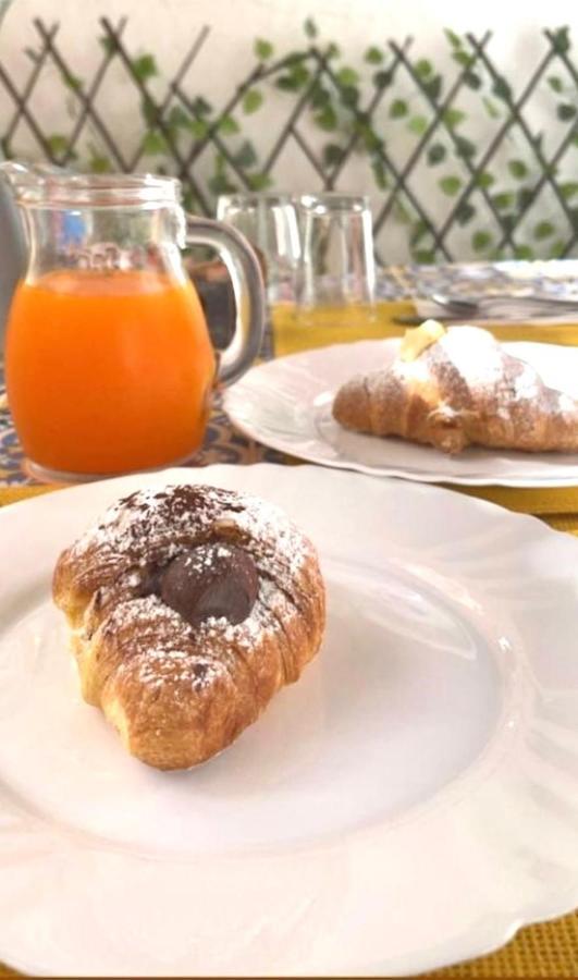 Bed and Breakfast La Rosa Blu Сан-Вито-Ло-Капо Экстерьер фото
